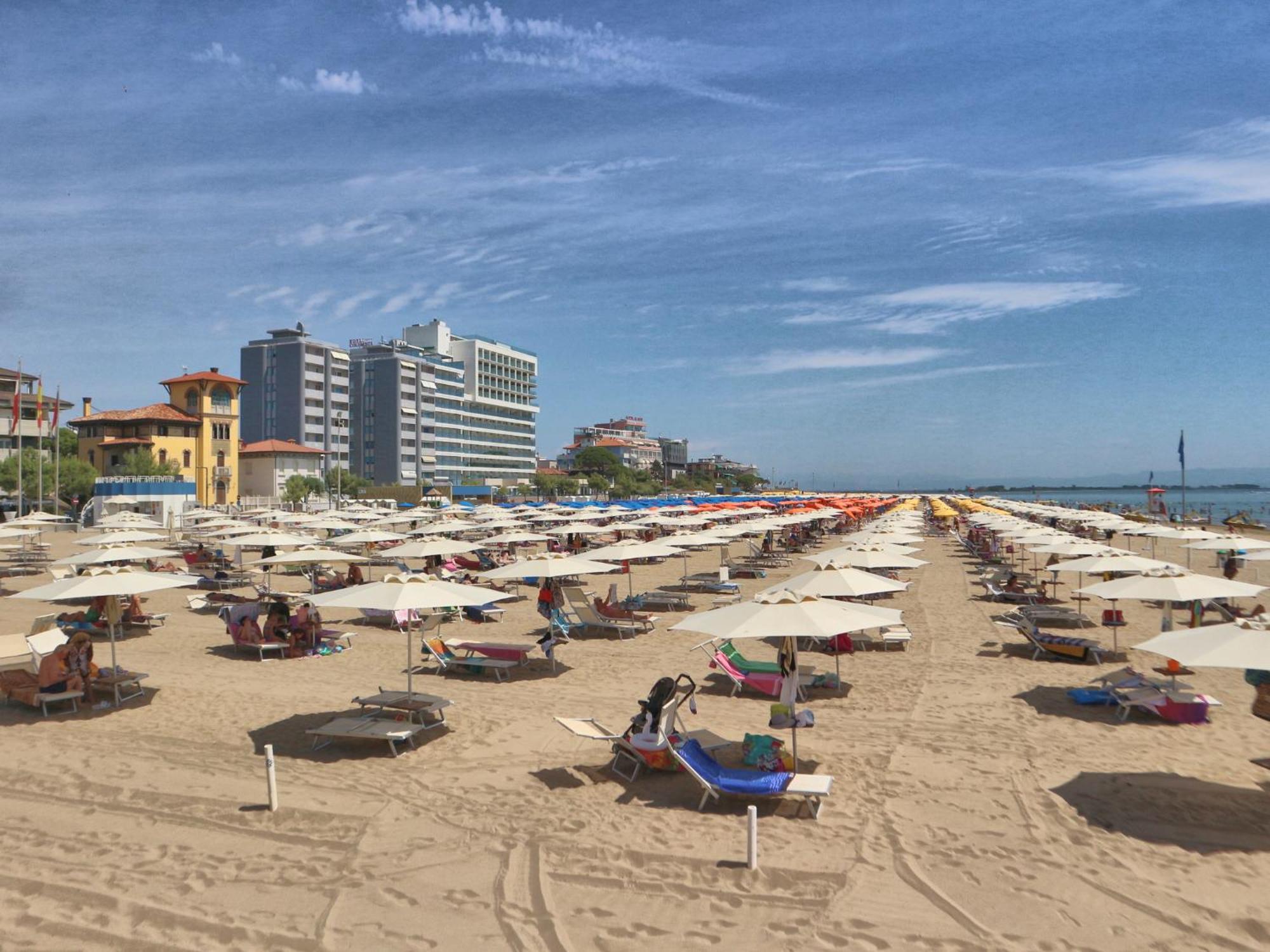 Elena Apartment Lignano Sabbiadoro Luaran gambar