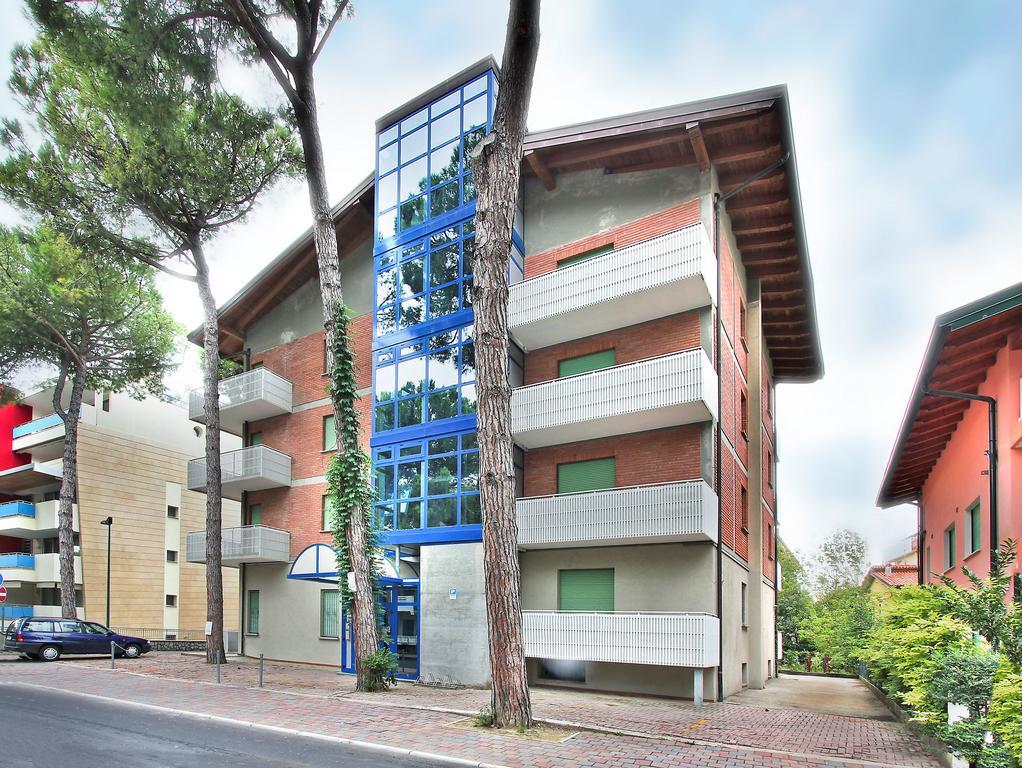 Elena Apartment Lignano Sabbiadoro Luaran gambar